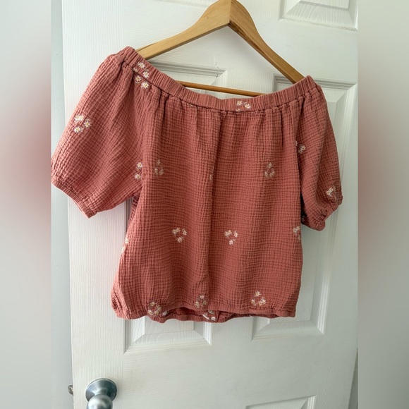 Solitaire Anthropologie size 1X pink daisy embroidered smocked top short sleeve - Picture 4 of 10